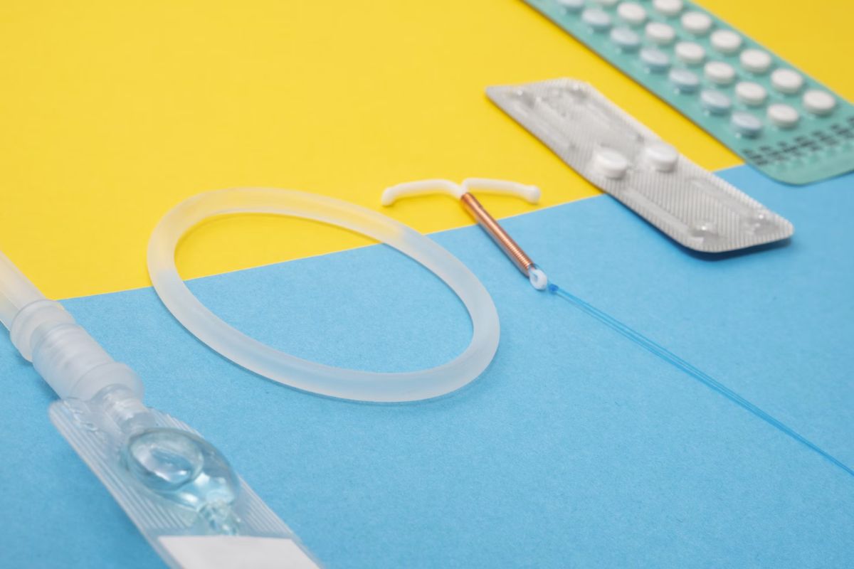 Berbagai alat kontrasepsi