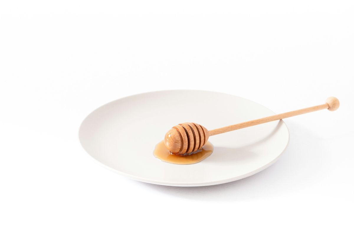madu di atas piring