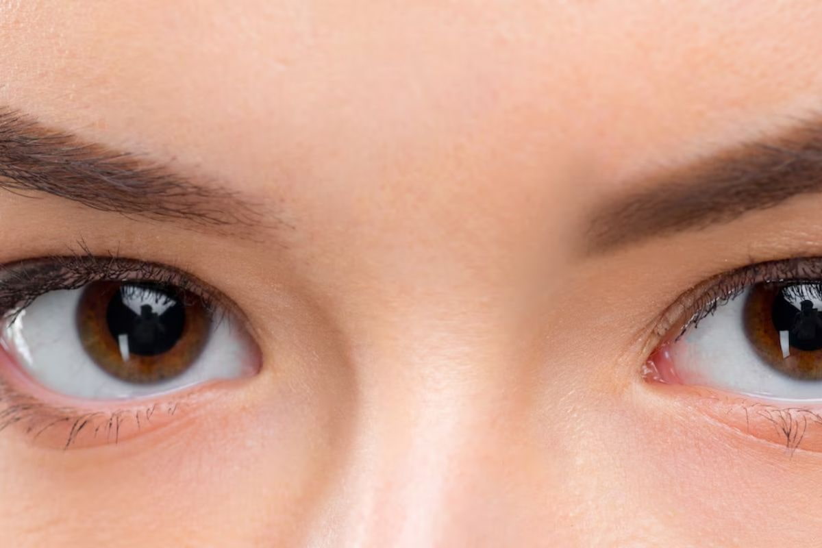 orang yang memiliki mata sehat