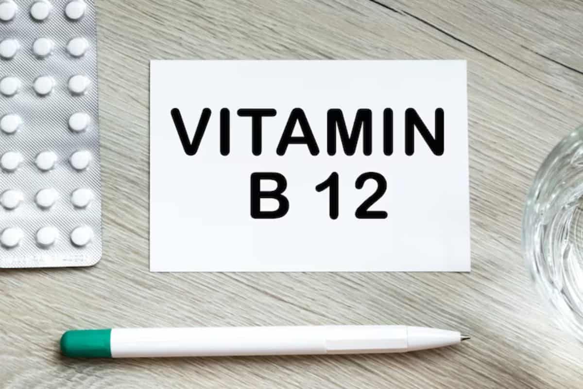 Kertas bertuliskan vitamin B12